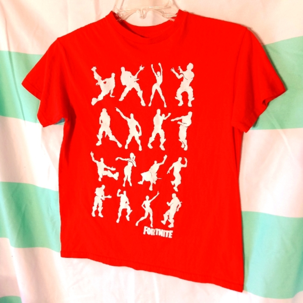 Fortnite Boys Red Moves Tshirt Size Large (10-12)